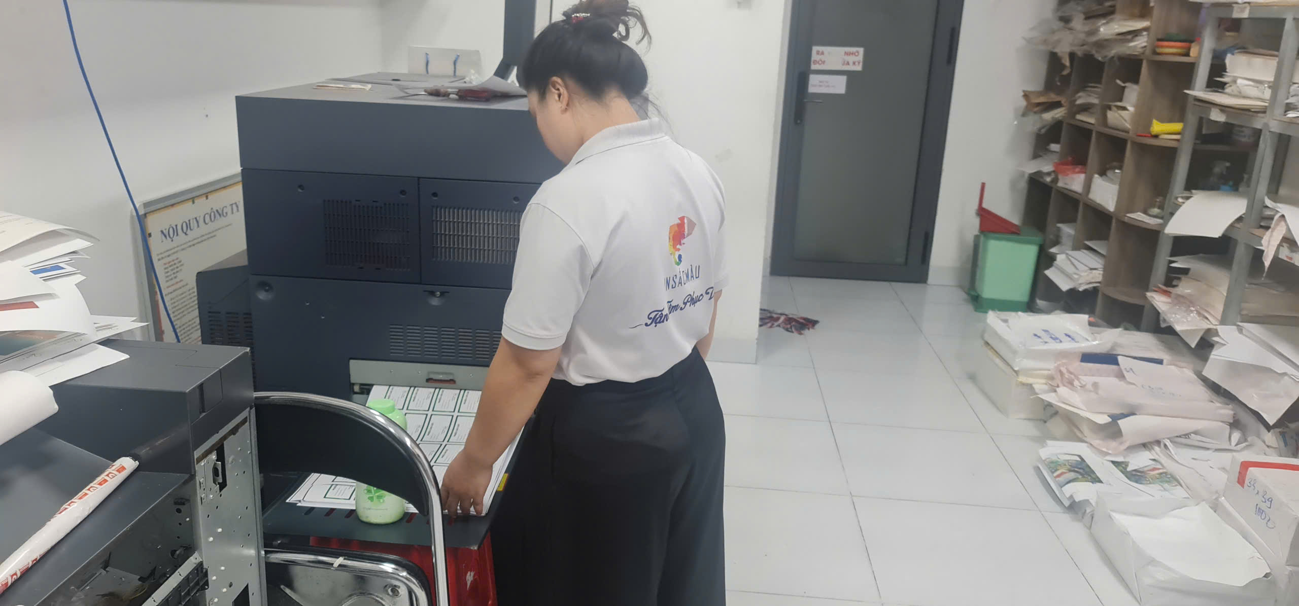 In Sắc Màu cung cấp giải pháp in tem nhãn, đáp ứng mọi nhu cầu của doanh nghiệp